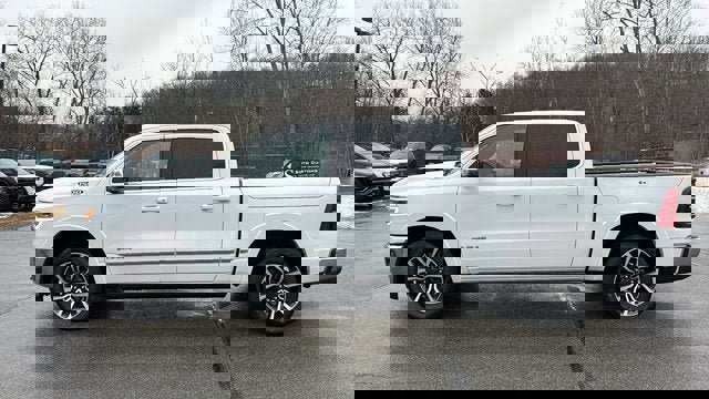 Used 2025 RAM 1500 Limited image 7