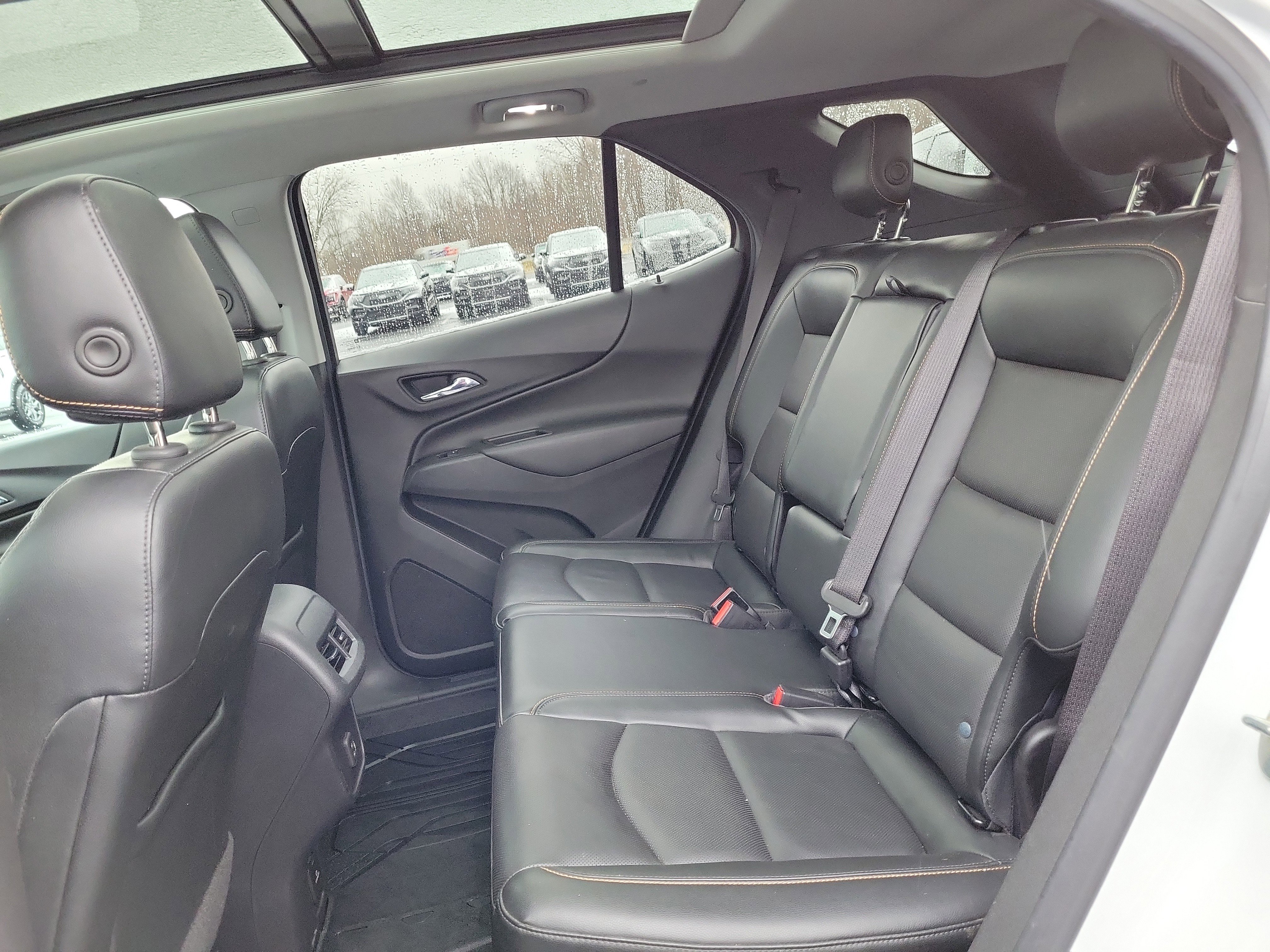 Used 2020 Chevrolet Equinox LT w/ Sport Edition image 11