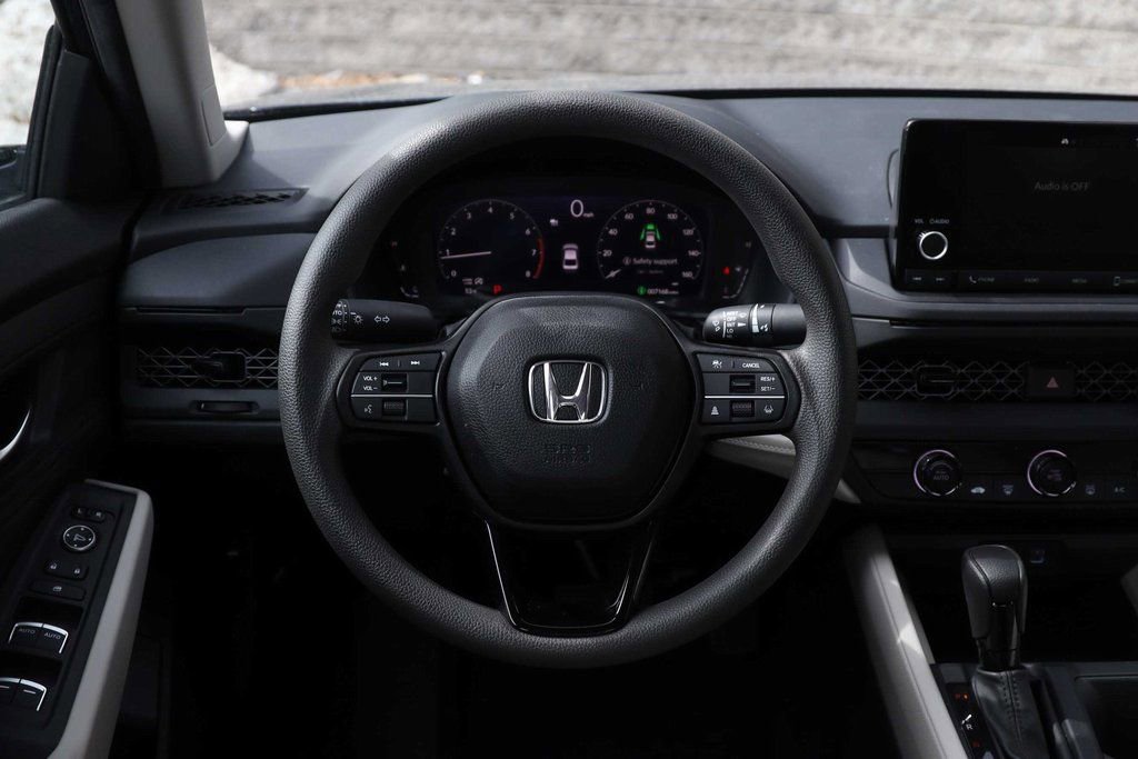 Used 2025 Honda Accord LX image 26