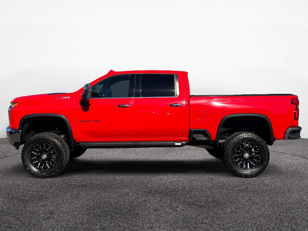 Used 2022 Chevrolet Silverado 3500 LTZ AWD/4WD image 2