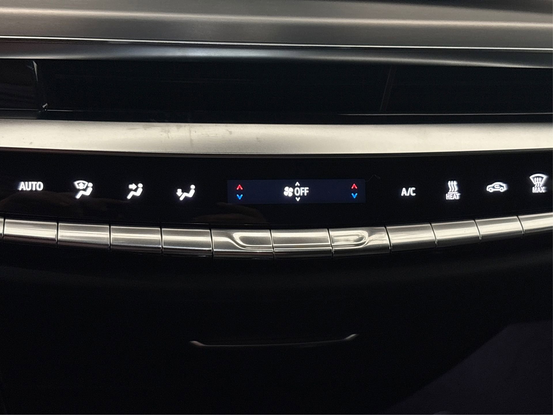 New 2026 Cadillac Lyriq V image 26