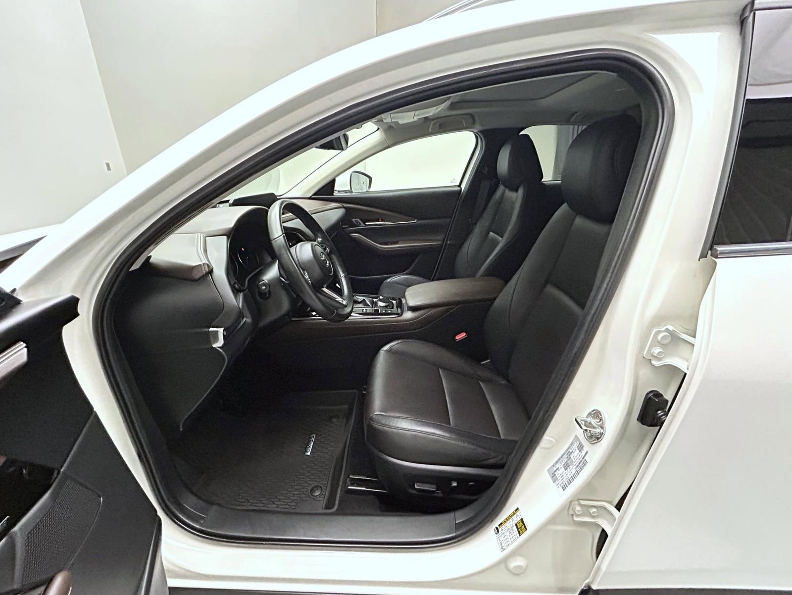 Used 2020 MAZDA CX-30 AWD w/ Premium Package image 10