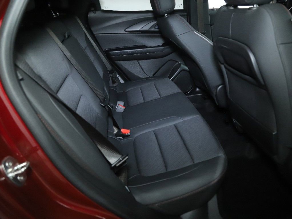Used 2023 Chevrolet TrailBlazer RS w/ Convenience Package image 32