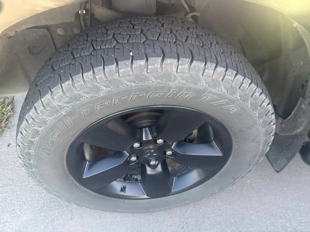 Used 2019 RAM 1500 Warlock AWD/4WD image 9