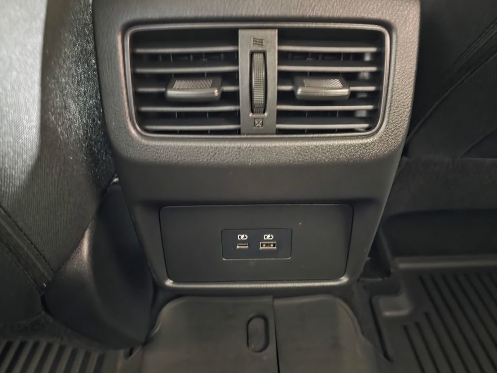 Used 2023 Nissan Rogue SV image 19