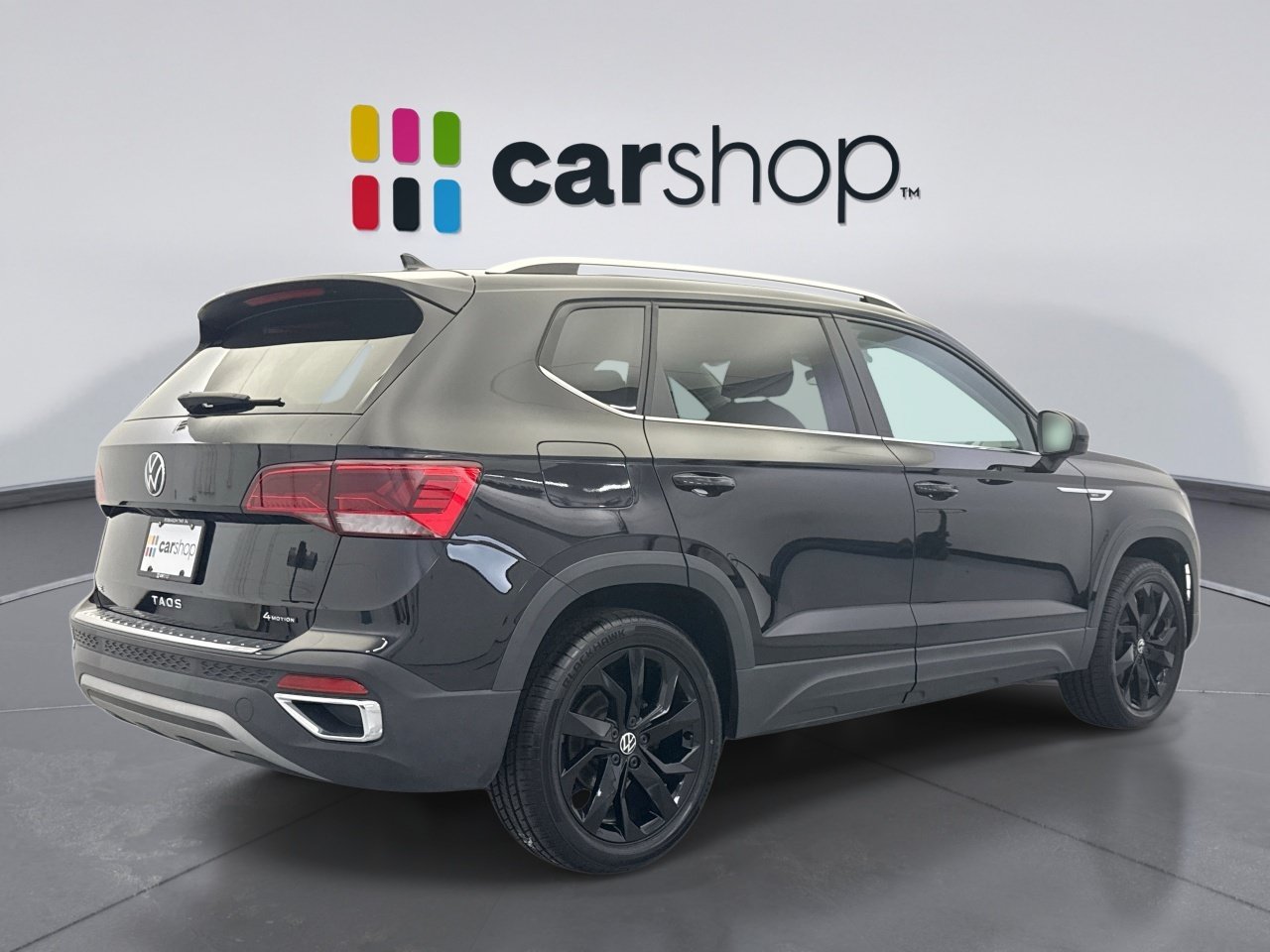 Used 2023 Volkswagen Taos SE w/ Panoramic Sunroof Package AWD/4WD image 5