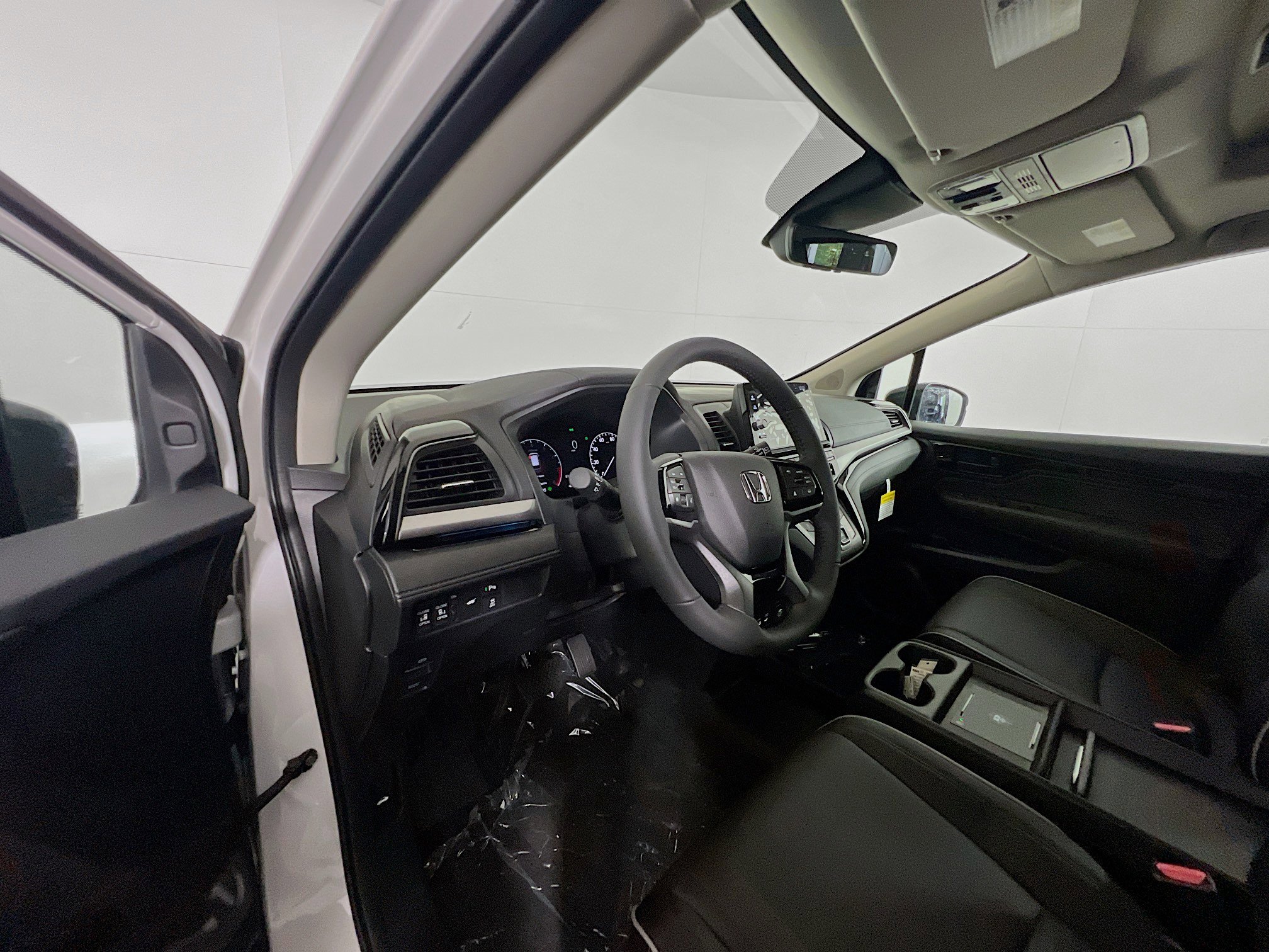 New 2026 Honda Odyssey Touring image 16