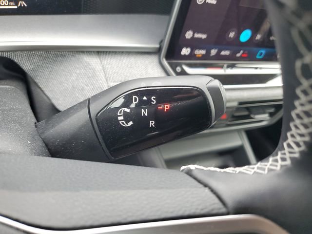 Used 2025 Volkswagen Tiguan S image 22