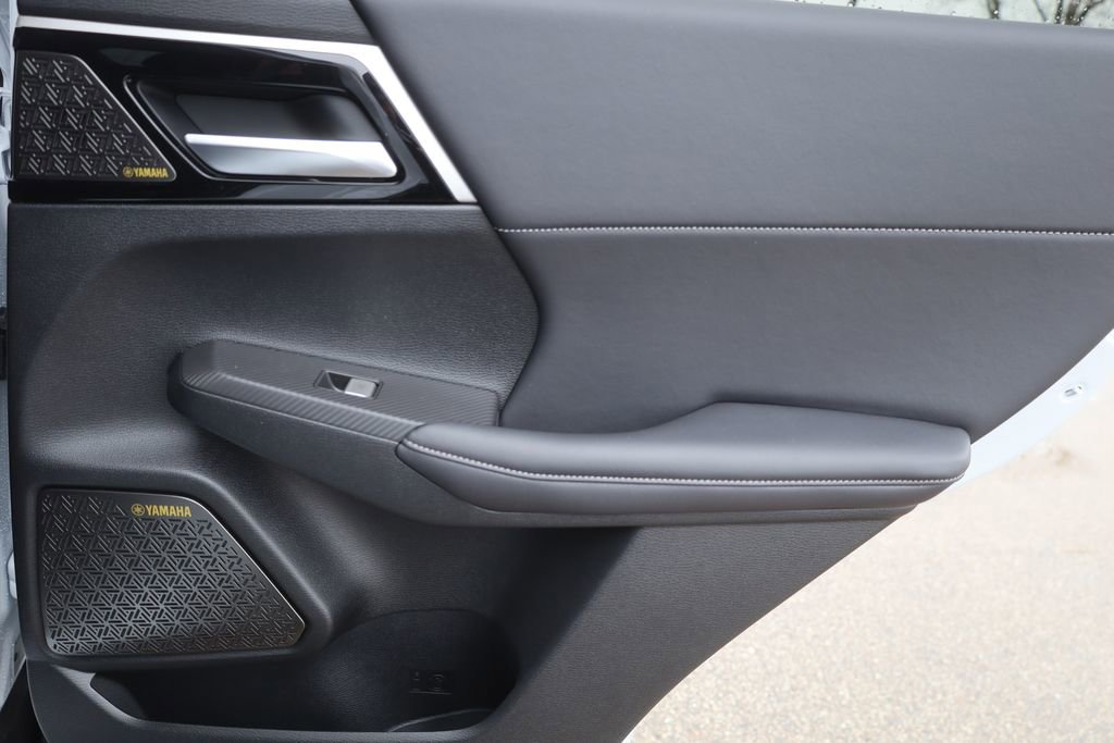 New 2025 Mitsubishi Outlander SE image 20