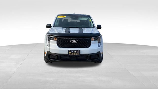 Used 2025 Ford Maverick Lariat w/ Black Appearance Package image 2