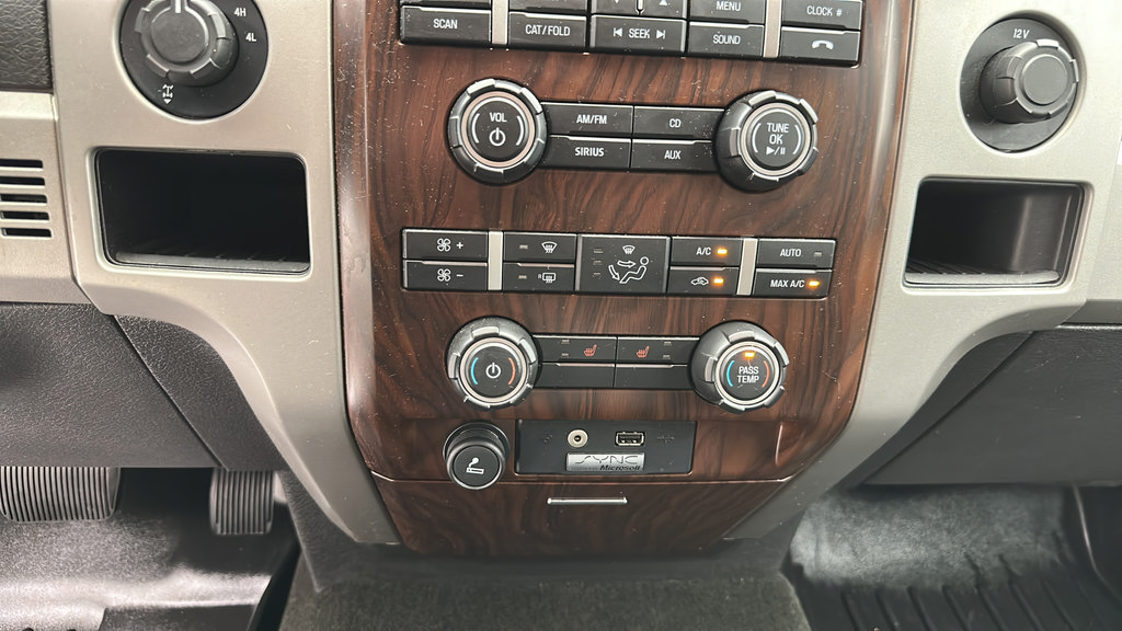 Used 2012 Ford F150 Lariat w/ Lariat Chrome Pkg AWD/4WD image 19