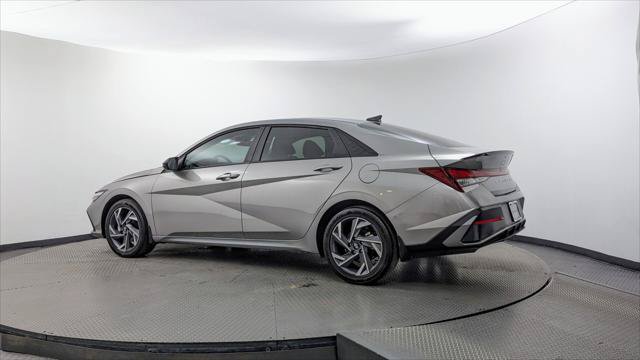 Used 2025 Hyundai Elantra Sport FWD image 6