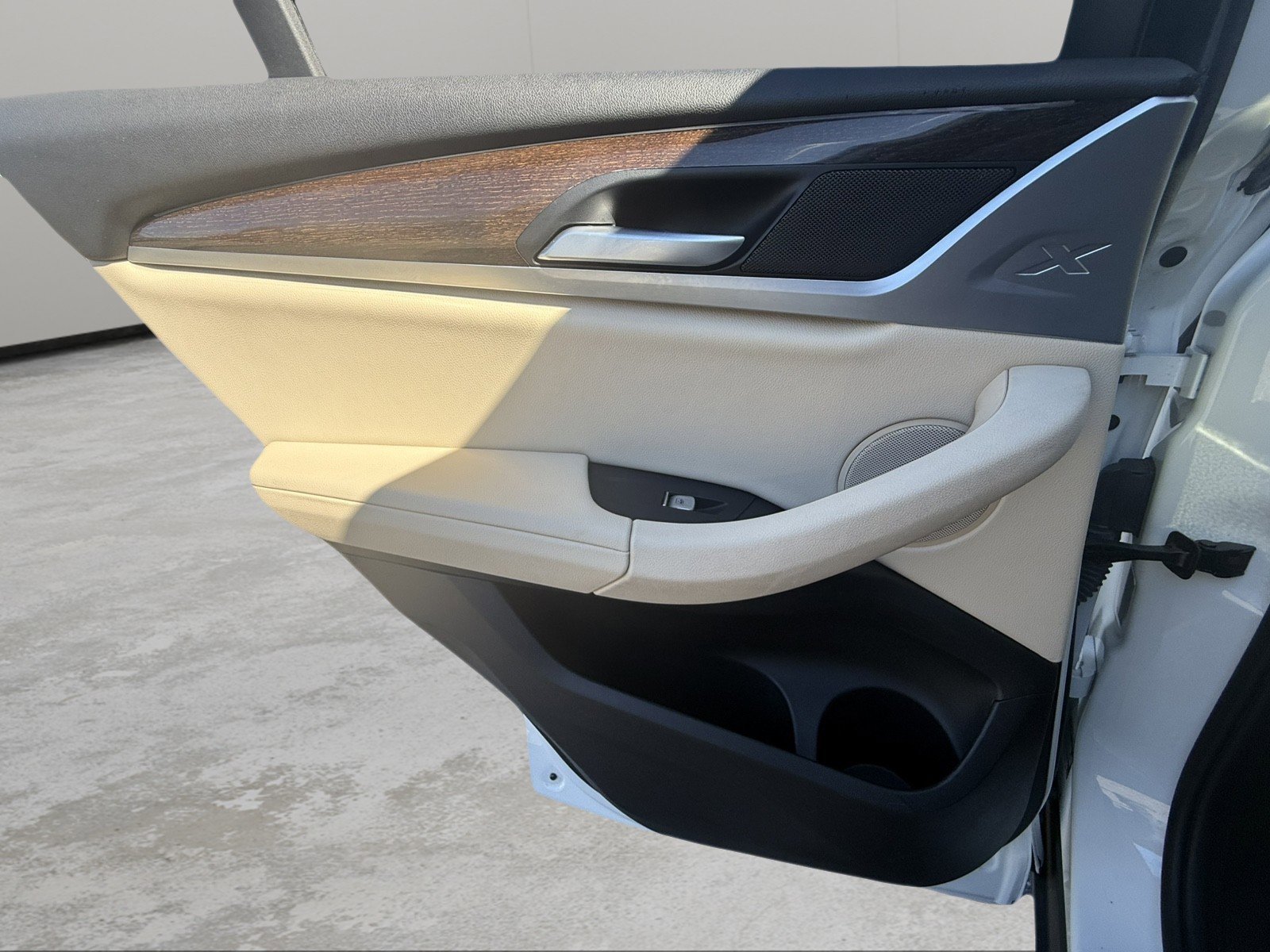 Used 2023 BMW X4 xDrive30i w/ Parking Assistance Package image 28