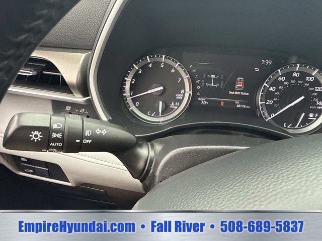 Used 2020 Toyota Highlander XLE AWD/4WD image 33