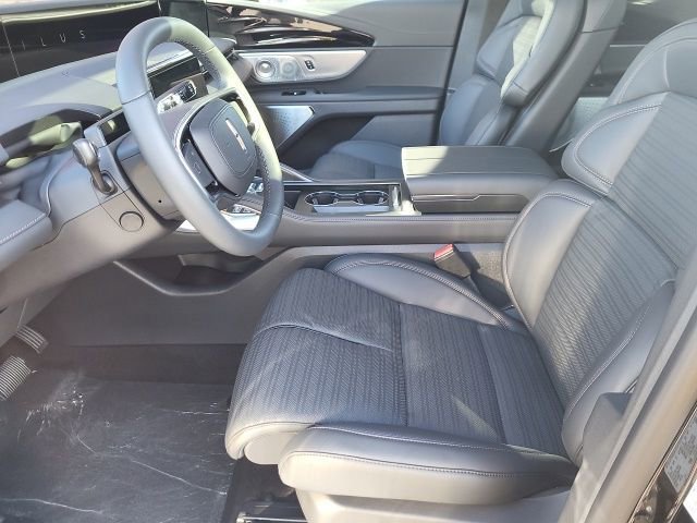 New 2026 Lincoln Nautilus Reserve image 13