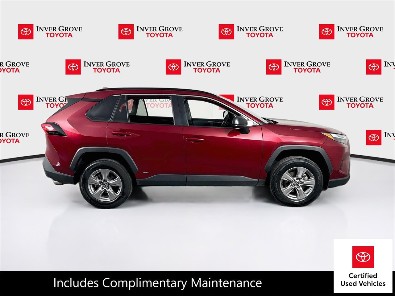 Certified 2025 Toyota RAV4 LE AWD/4WD image 4
