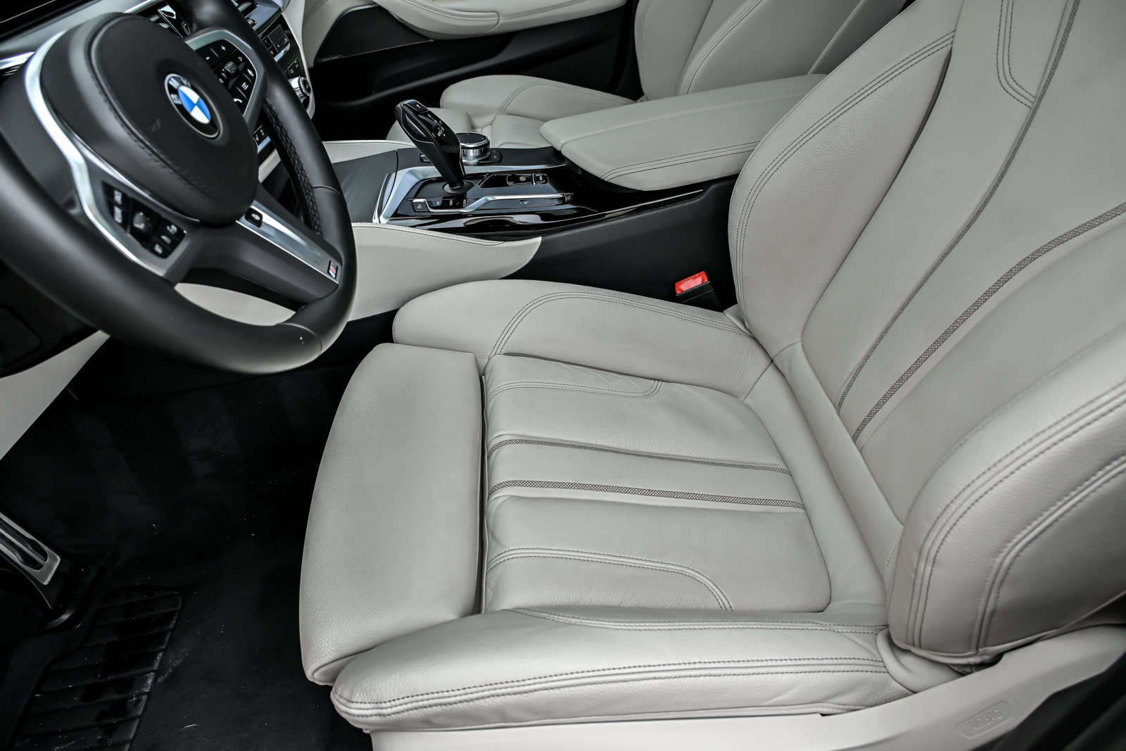 Used 2023 BMW 530i xDrive w/ M Sport Package AWD/4WD image 20