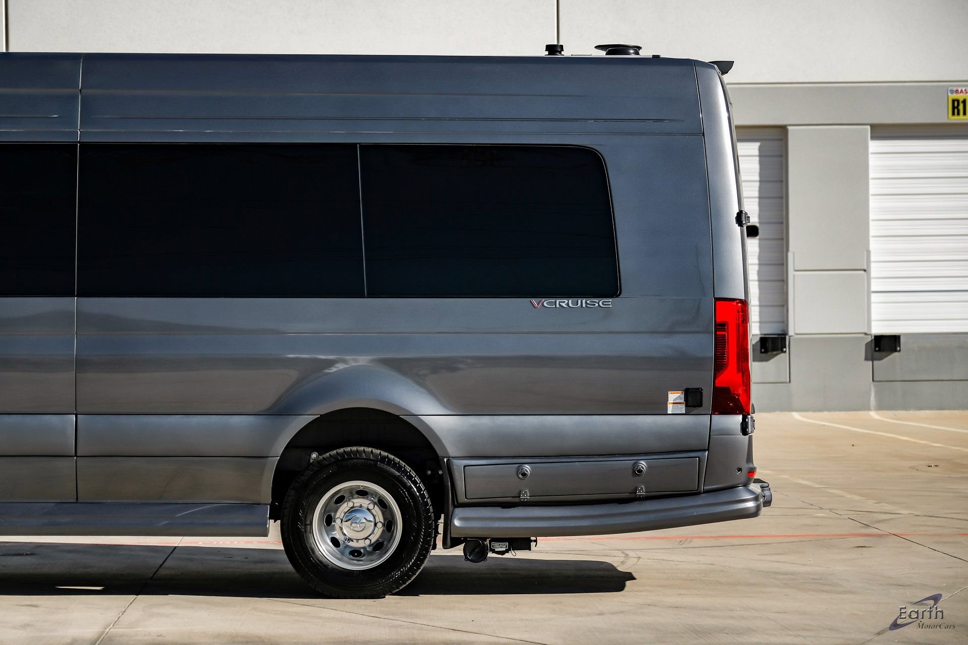 Used 2025 Mercedes-Benz Sprinter 3500 image 9