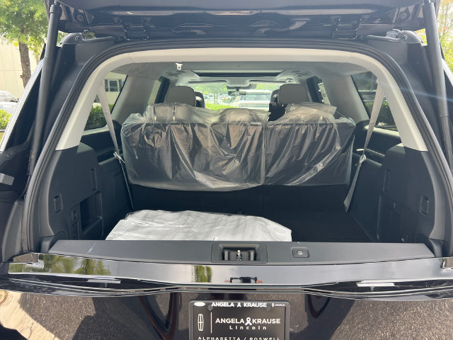 New 2027 Lincoln Navigator L Black Label AWD/4WD image 21