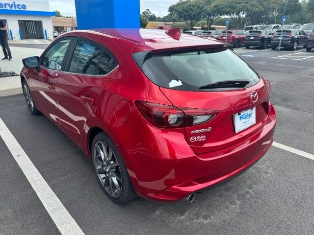 Used 2018 MAZDA MAZDA3 Grand Touring w/ Premium Equipment Package FWD image 11