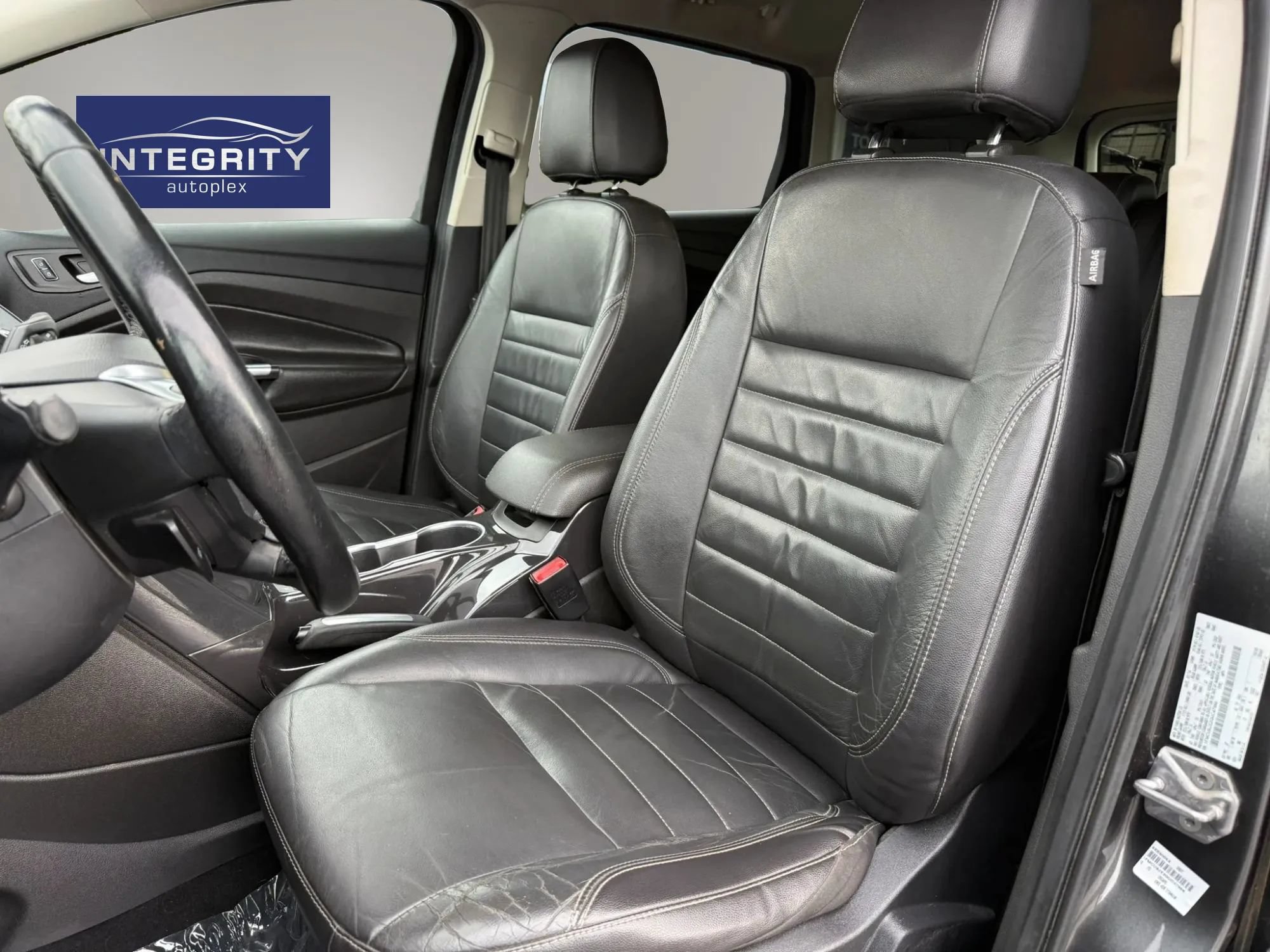 Used 2016 Ford Escape Titanium w/ Equipment Group 301A AWD/4WD image 10