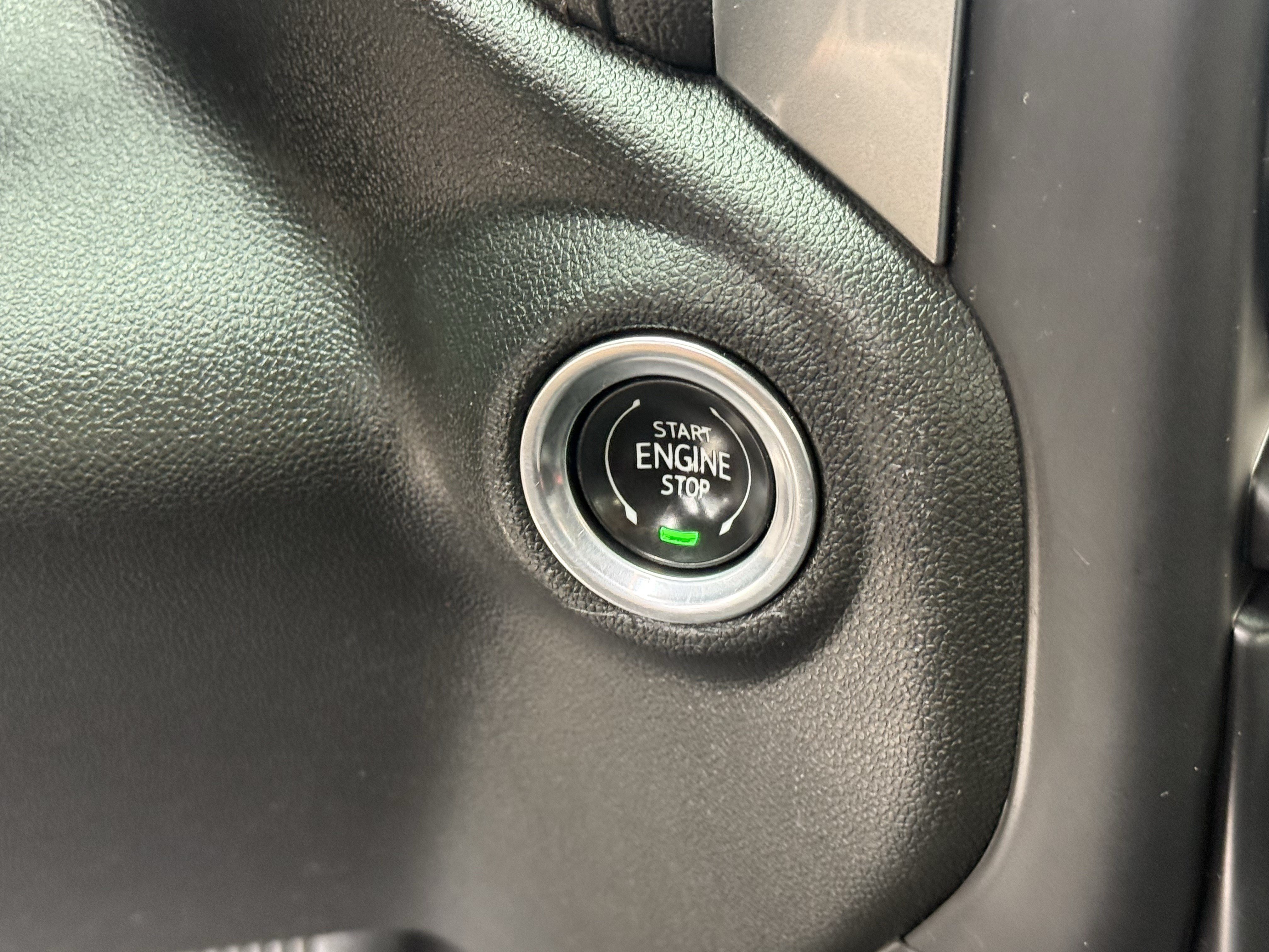 Used 2019 Chevrolet Silverado 1500 RST AWD/4WD image 22
