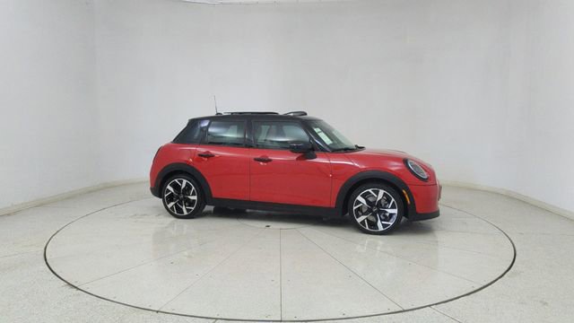 Used 2025 MINI Cooper 4-Door Hardtop image 61