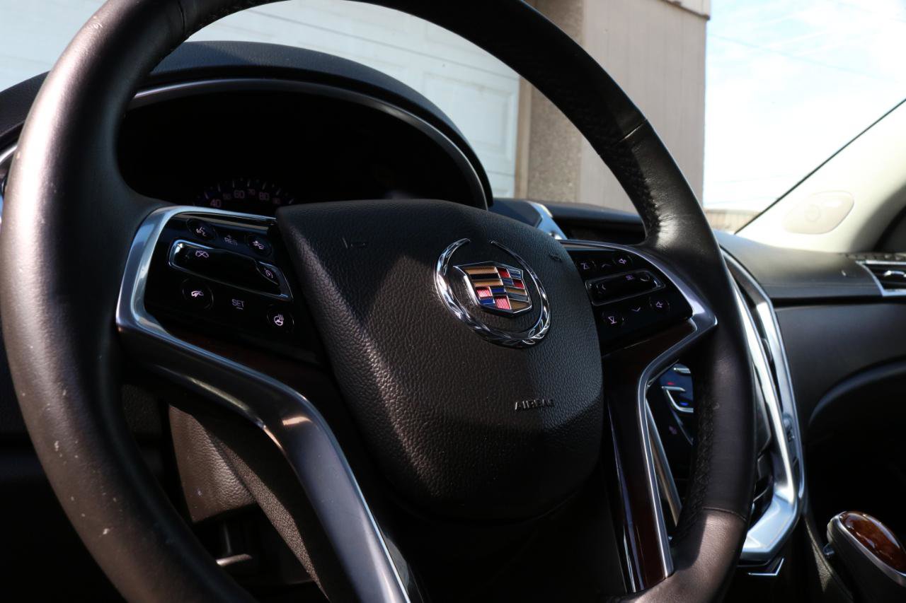 Used 2015 Cadillac SRX Luxury w/ Driver Awareness Package image 25