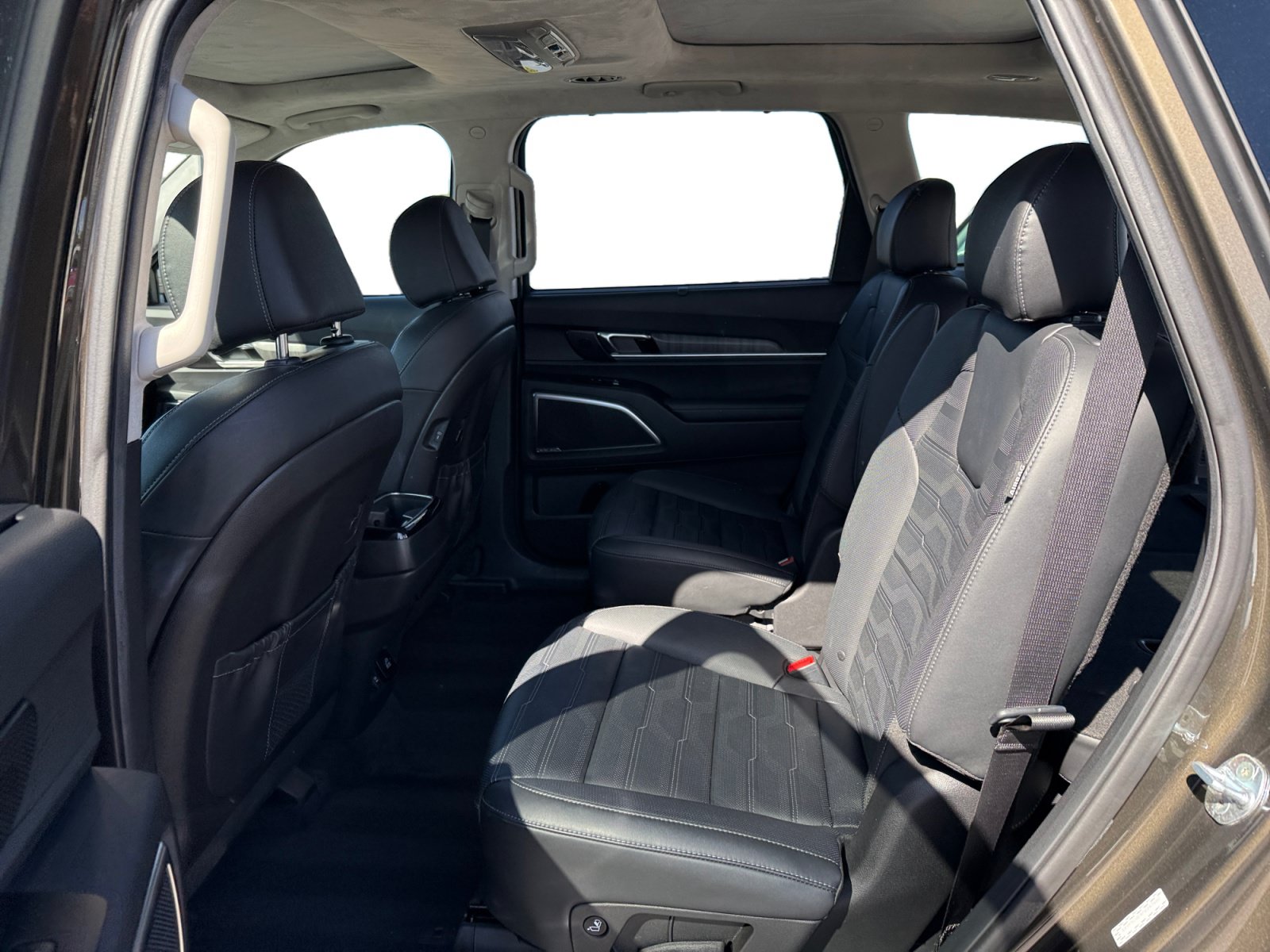 Used 2023 Kia Telluride SX Prestige AWD/4WD image 16