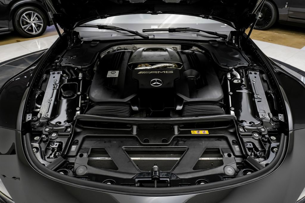 Used 2023 Mercedes-Benz SL 63 AMG 4MATIC w/ Driver Assistance Package image 42