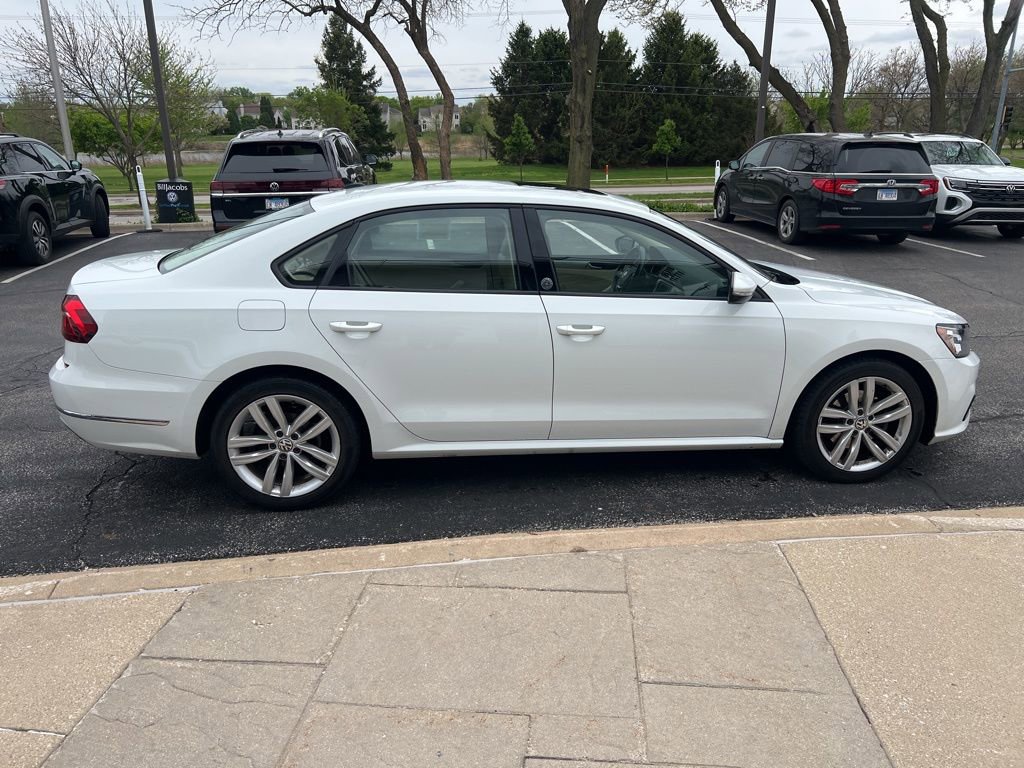 Used 2019 Volkswagen Passat 2.0T Wolfsburg w/ Wheels & Sunroof Package FWD image 7