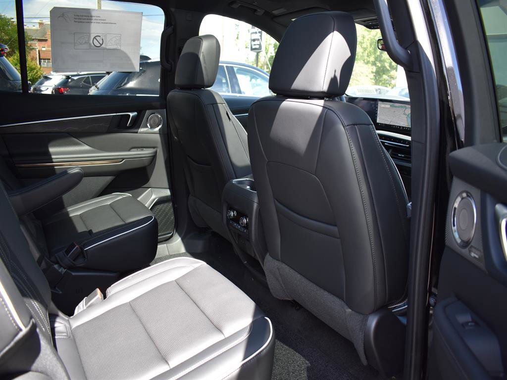 New 2026 Buick Enclave Avenir w/ Super Cruise Package image 6