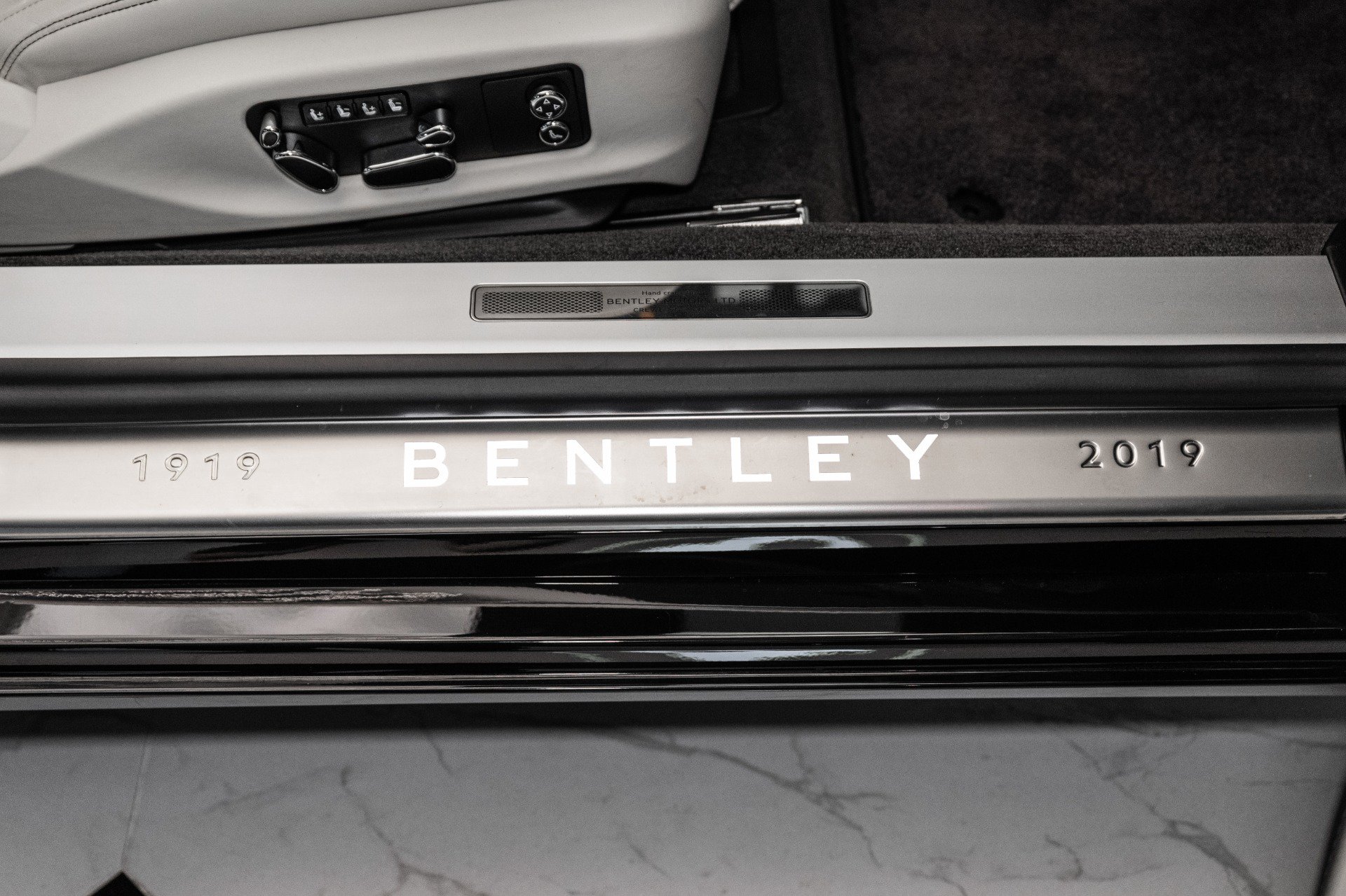 Certified 2020 Bentley Continental GT V8 AWD/4WD image 46