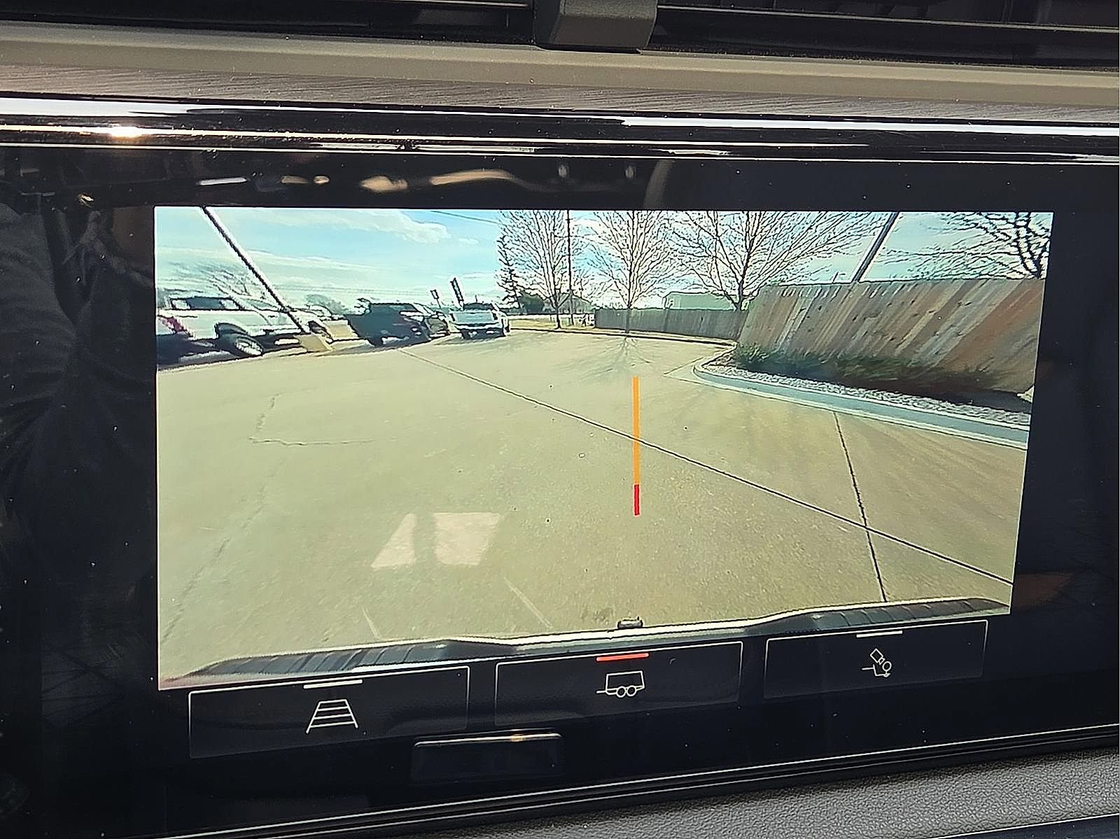 Used 2022 GMC Sierra 1500 AT4 w/ AT4 Preferred Package image 16