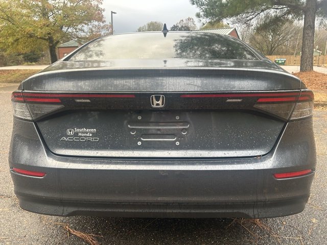 Used 2025 Honda Accord SE image 7