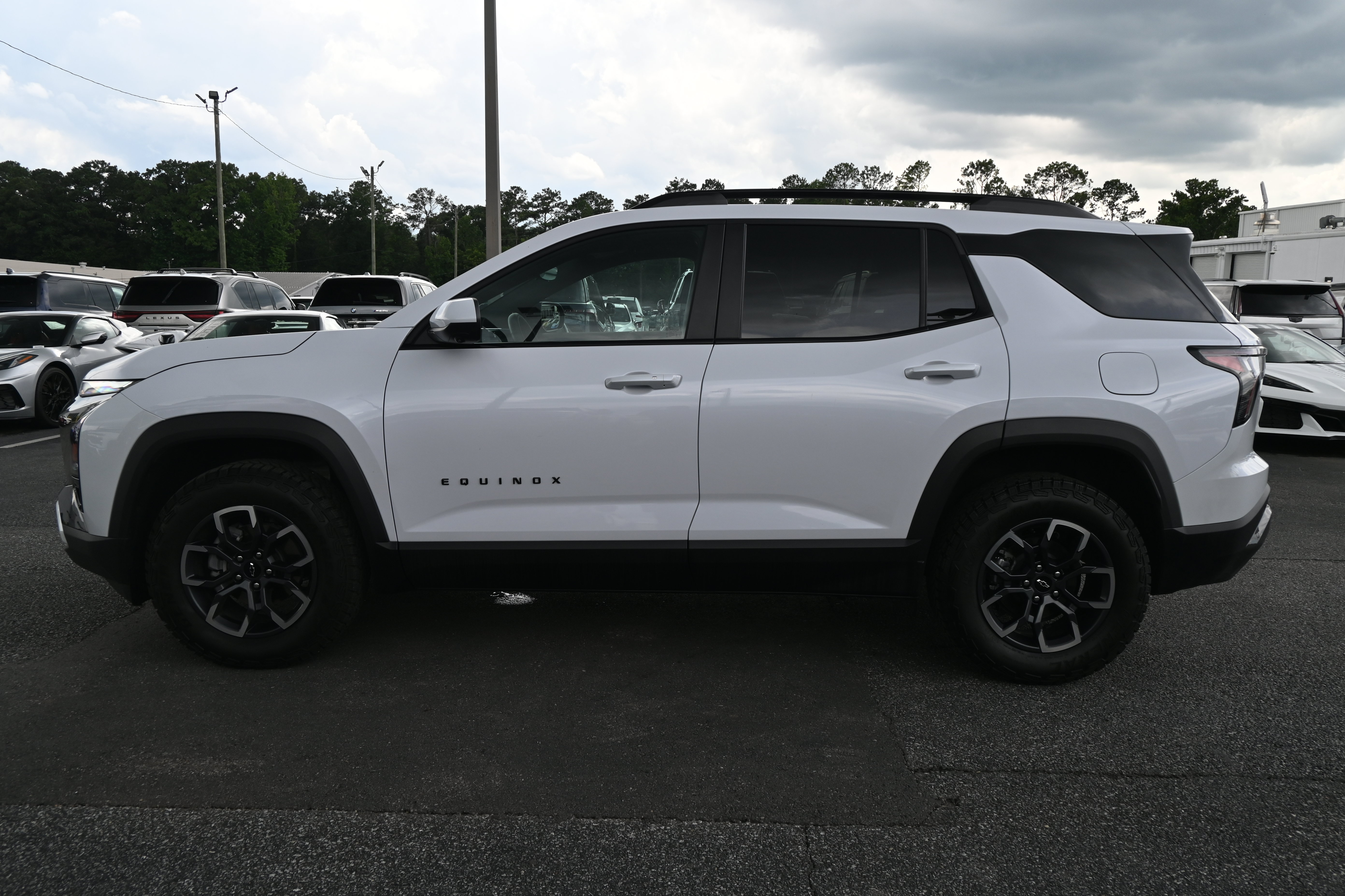 New 2026 Chevrolet Equinox ACTIV w/ Safety and Technology Package AWD/4WD image 7