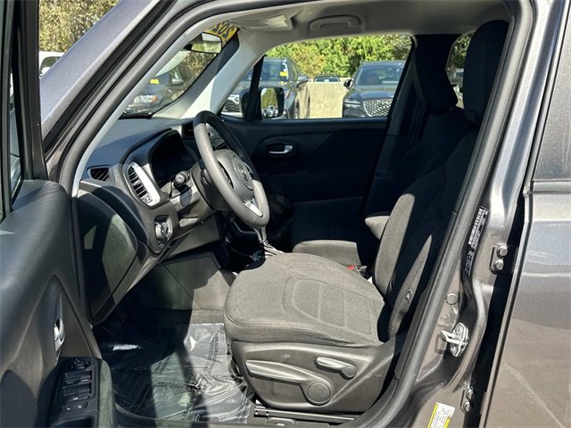 Used 2020 Jeep Renegade Latitude image 15