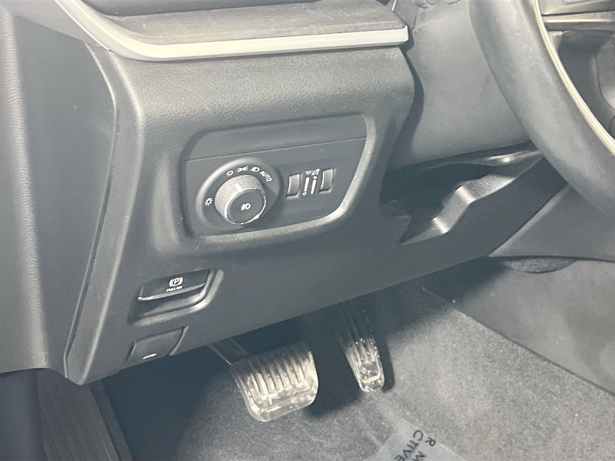 Used 2021 Jeep Grand Cherokee L Limited image 10