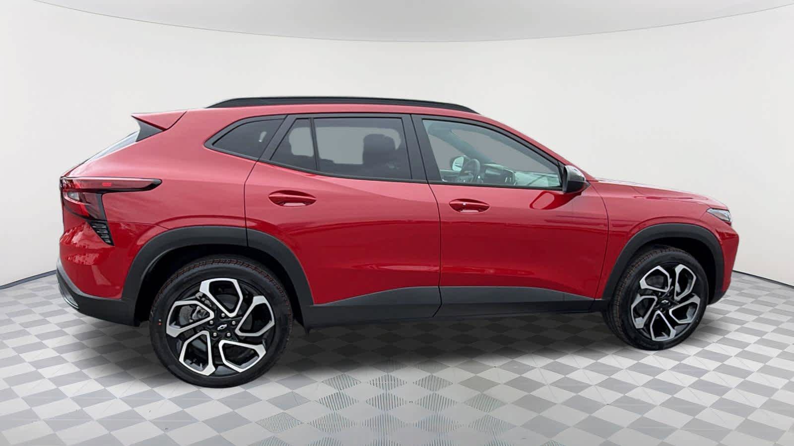 New 2026 Chevrolet Trax RS w/ Driver Confidence Package FWD image 4