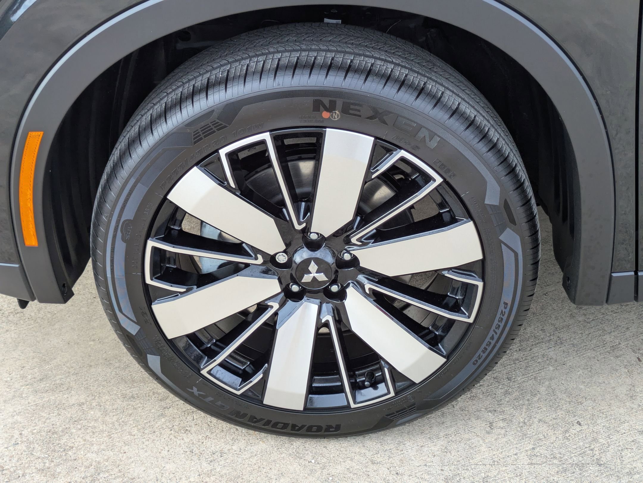 New 2025 Mitsubishi Outlander SE FWD image 20