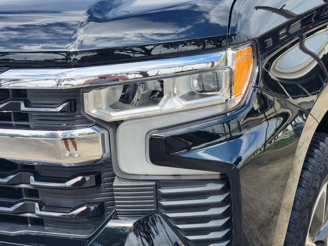 Used 2024 Chevrolet Silverado 1500 LT AWD/4WD image 9