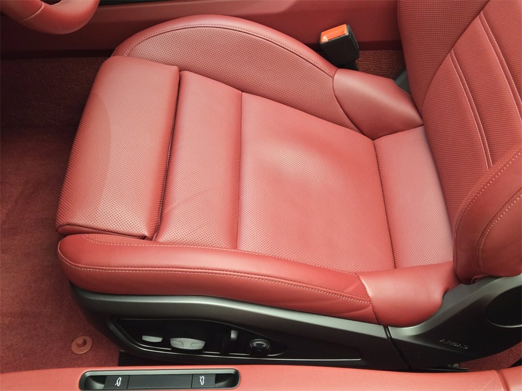 Used 2023 Porsche 911 Turbo S image 33