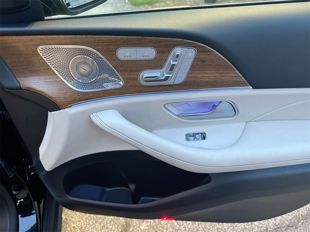 Used 2024 Mercedes-Benz GLE 450 4MATIC image 32