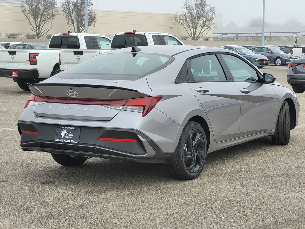 New 2026 Hyundai Elantra Sport FWD image 4