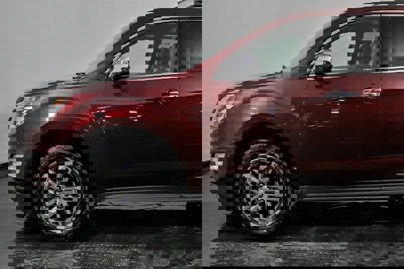 Used 2016 Chevrolet Equinox LTZ w/ Enhanced Convenience Package image 6