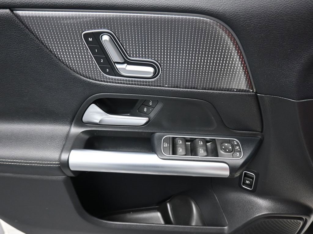 Used 2021 Mercedes-Benz GLA 250 image 10