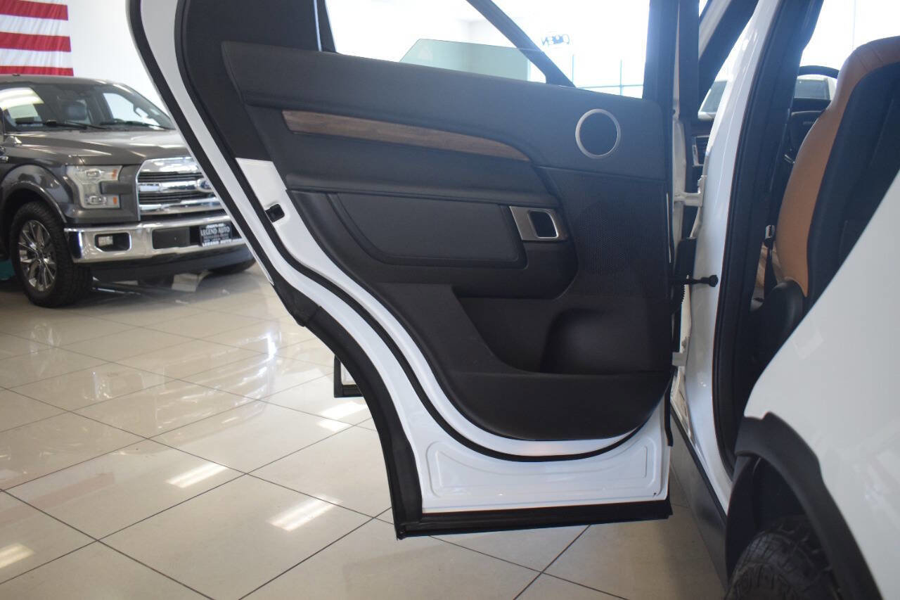 Used 2017 Land Rover Discovery HSE AWD/4WD image 58