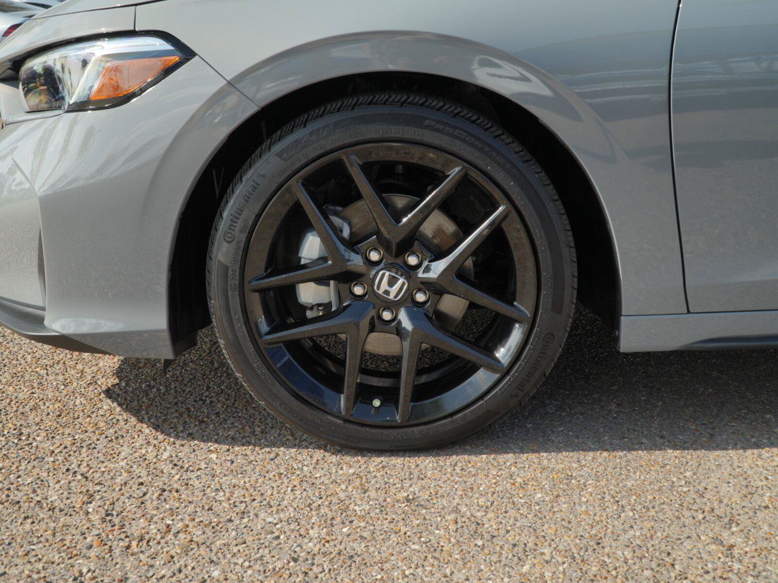 Used 2025 Honda Civic Sport image 17