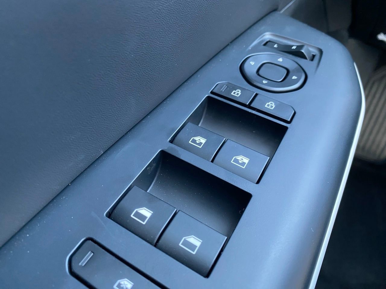 New 2026 Kia K4 GT-Line FWD image 12