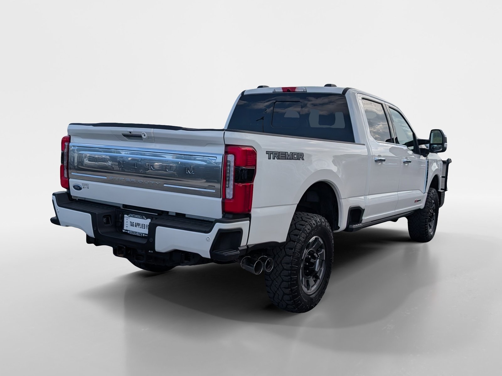 Used 2024 Ford F350 Platinum w/ Tremor Off-Road Package image 6